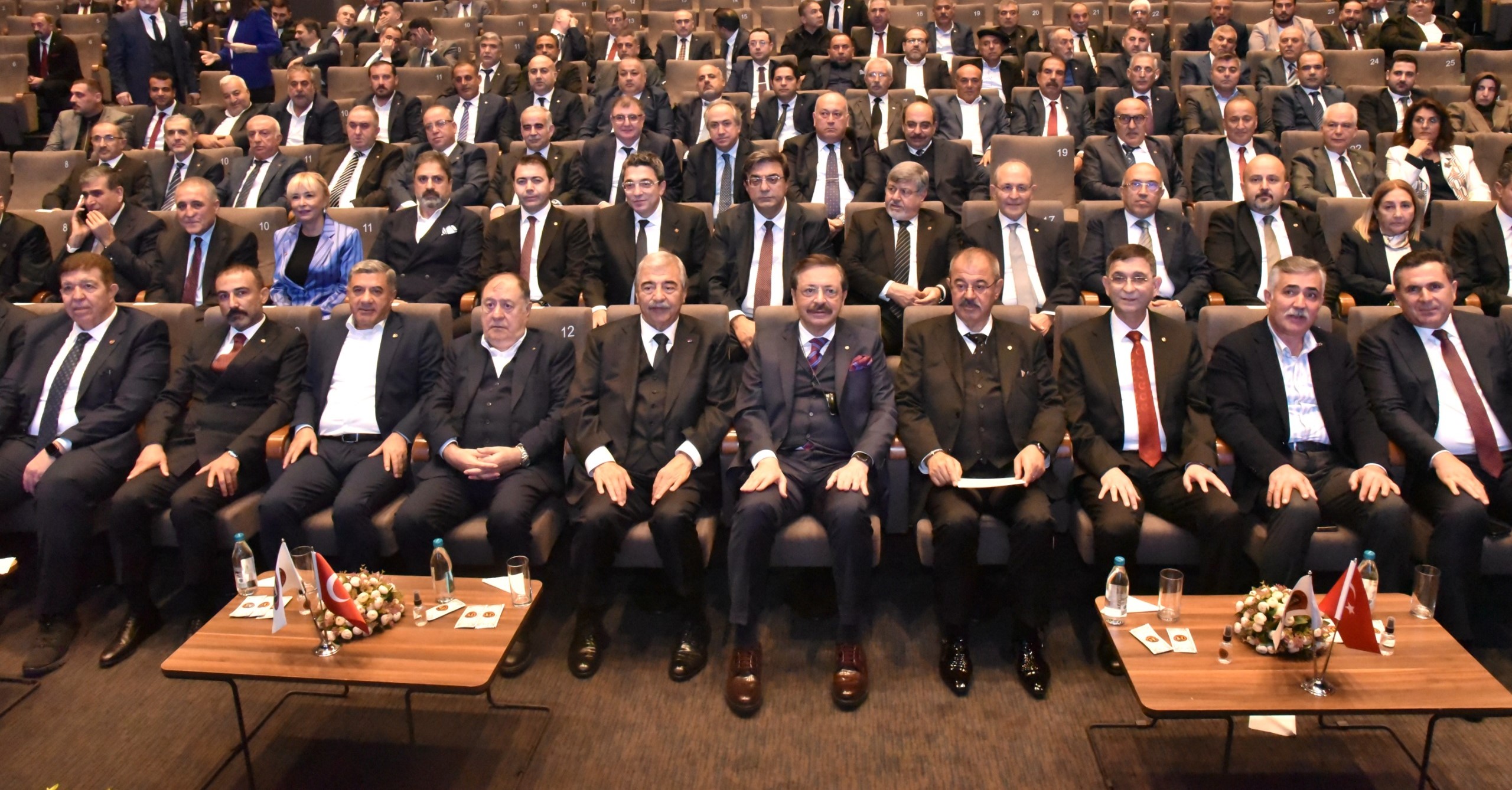 EN BÜYÜK AMACIMIZ GAZİ ŞEHRİMİZİN SANAYİ, ÜRETİM, İSTİHDAM VE GELECEK HEDEFLERİNİ BİRLİKTE GERÇEKLEŞTİRMEKTİR