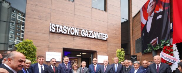 HİSARCIKLIOĞLU: “TÜRKİYE’NİN GURUR DUYDUĞU İLLERDEN BİRİSİ GAZİANTEP”