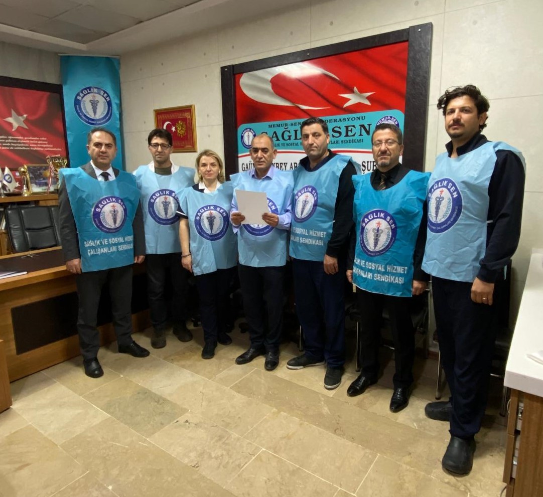 Sağlık çalışanları emeğinin karşılığını istiyor