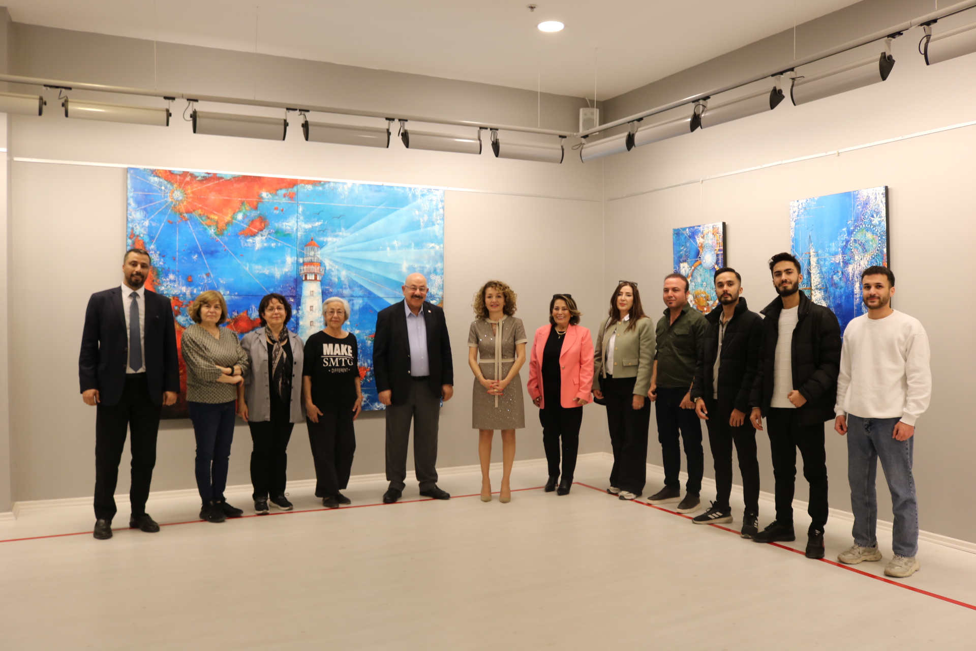 RESSAM AYŞEN CAN: “DENİZE VE DENİZCİLERİMİZE DAHA FAZLA ÖNEM VERMEMİZ GEREKTİĞİNİ DÜŞÜNDÜĞÜM İÇİN ESERLERİMDE DENİZ TEMASINI TERCİH ETTİM”
