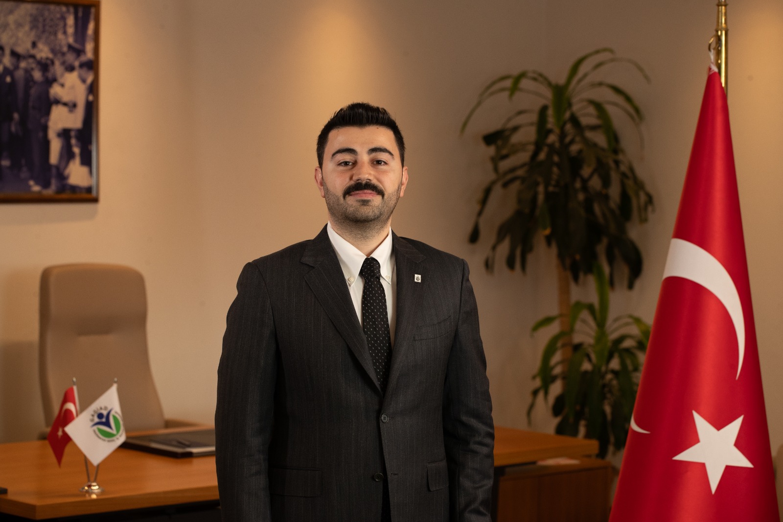 Konukoğlu: Atatürk, sadece bir lider değil, aynı zamanda çağdaş Türkiye’nin mimarıdır.