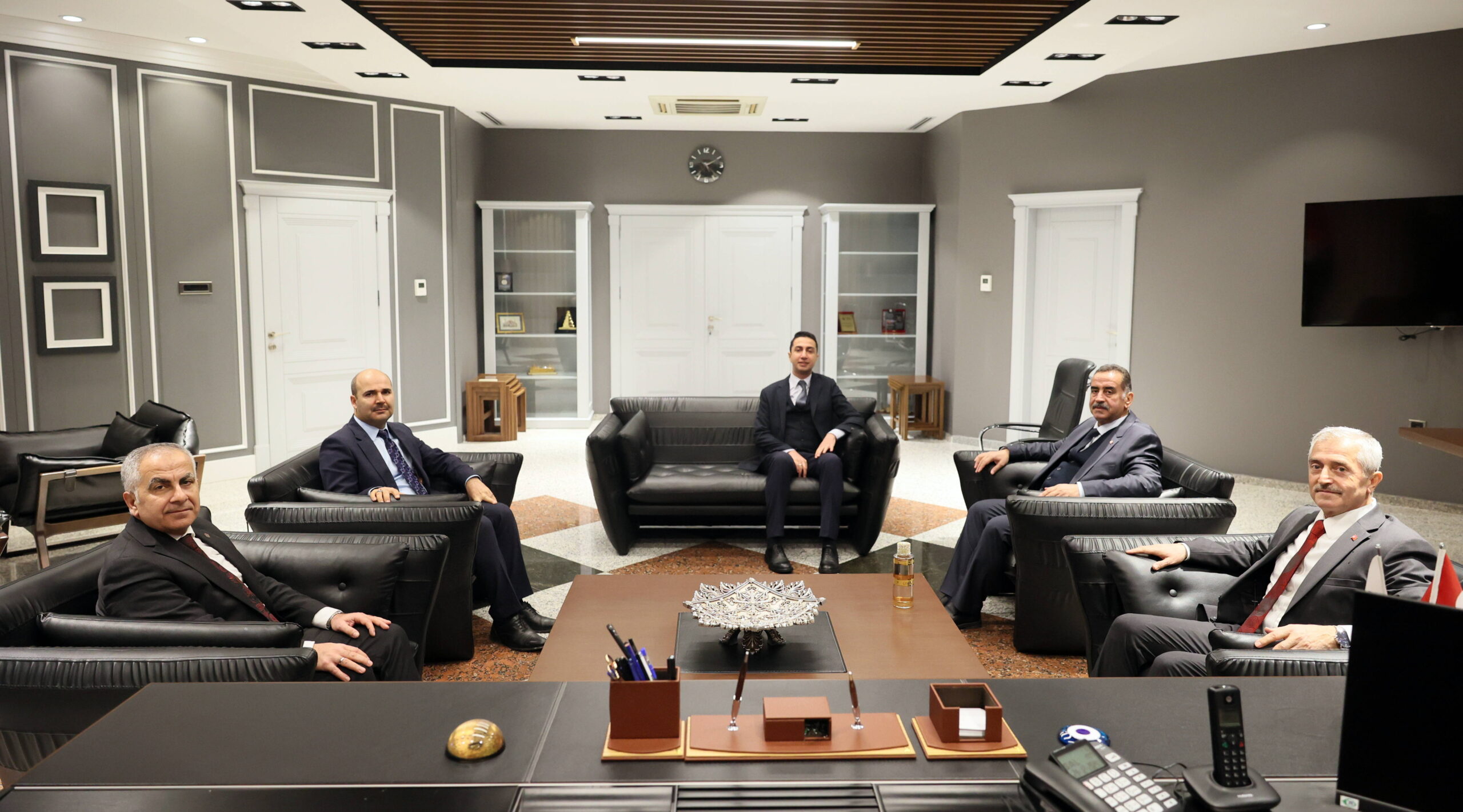 ŞAHİNBEY BELEDİYE BAŞKANI TAHMAZOĞLU’NDAN GAÜN REKTÖRÜ DOĞAN’A ZİYARET